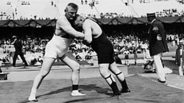 В первые стали проходить чемпионаты мира по греко-римской борьбе