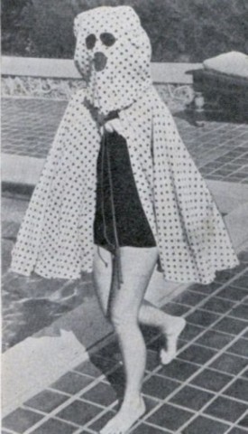 Күн сәулесінен қорғануға арналған плащ,