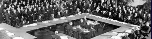 Japan bombs Pearl harbor U.S. Naval Base