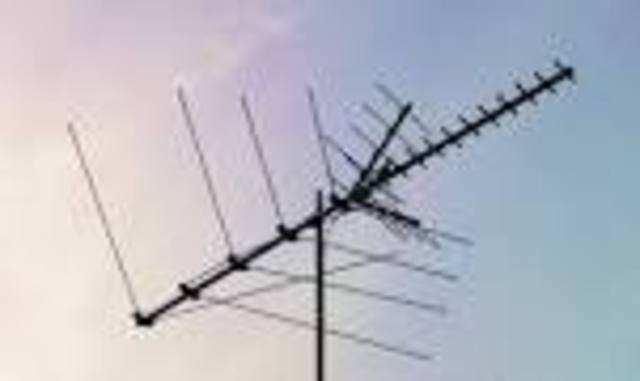 primera antena para television