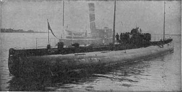 Germany announces submarine blockade on Great Britain