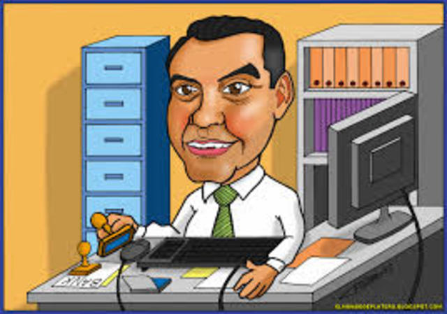 PRIMERA OFICINA INFORMATIZADA