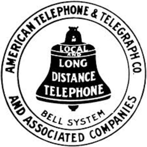 Primera compañia telefonica