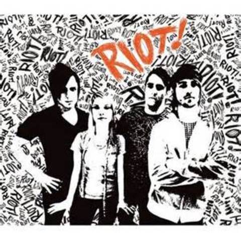 lanza su segundo disco: RIOT