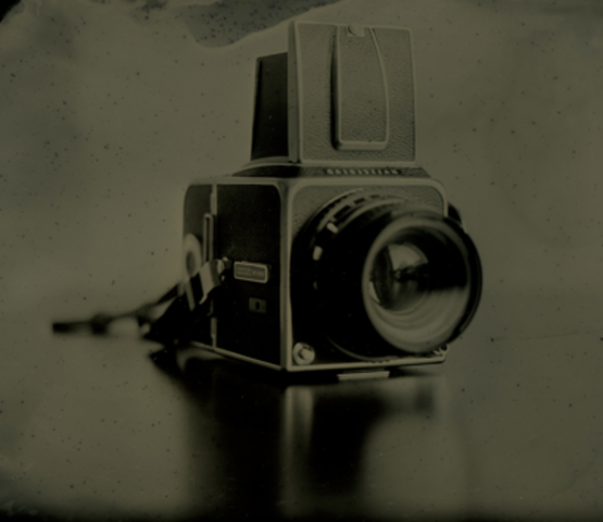 Invention of "wet collodion" photographic technique.