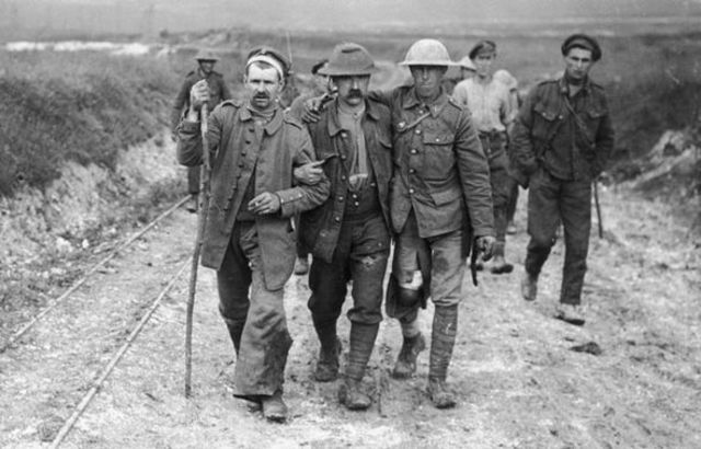 Germany capture Mink, Zhytomyr, Estonia, Pskov, Narva and Kiev