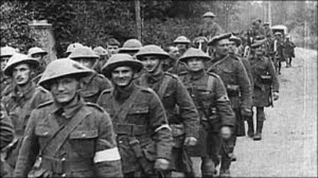 Adolph Hitler serves in WW1