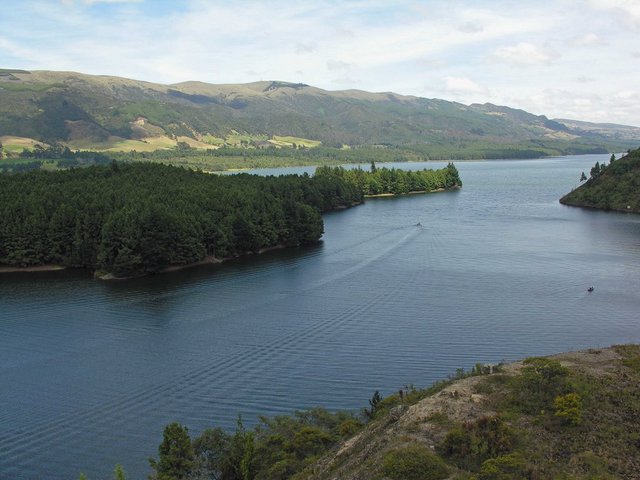 Visita a la represa de NEUSA