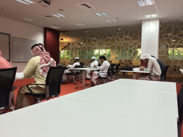 مشاركة زملائي عن ابو القاسم الـزهراوي