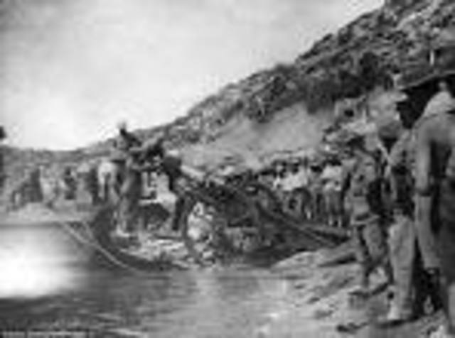 Allies land in Gallipoli