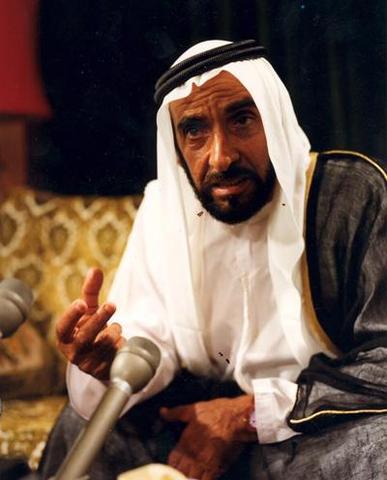 رأيّ بمساق التّاريخ الذي قُمت بدراسته