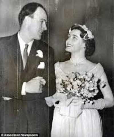 Roald Dahl, now aged 37, marries Patricia Neal in New York