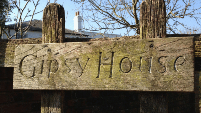 In July 1954 Roald Dahl and his wife Pat buy Little Whitefield Cottage in Great Missenden