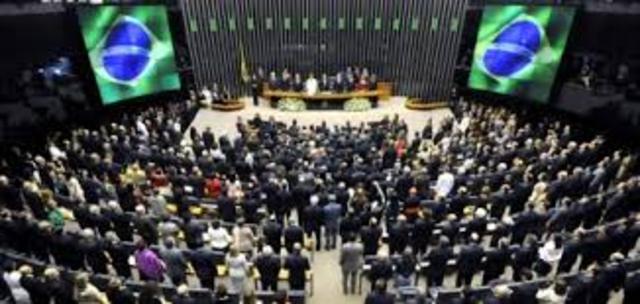 Lei do Ensino Público Conjugado