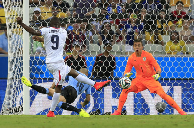 Uruguay 1-3 Costa Rica