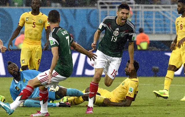México 1 - 0 Camerún