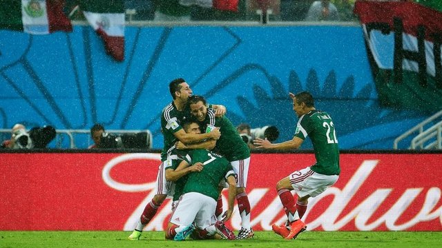 México 1 - Camerún 0
