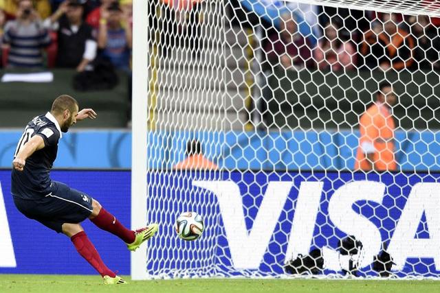 Con dos tantos de Benzema, Francia le ganó a Honduras