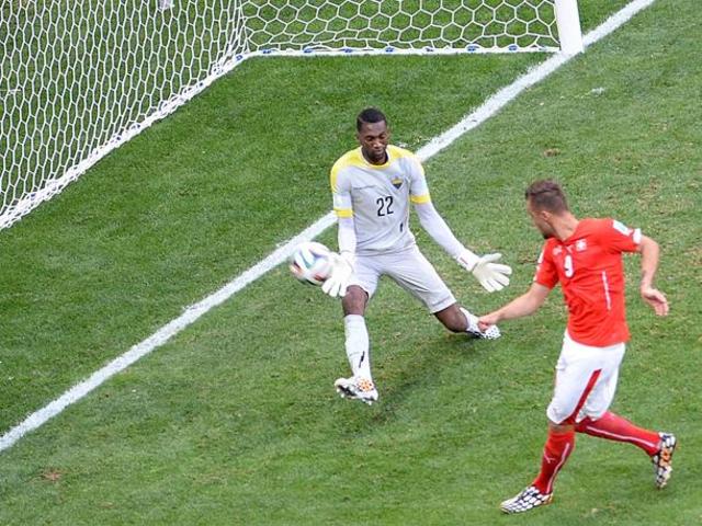 Suiza 2-1 Ecuador