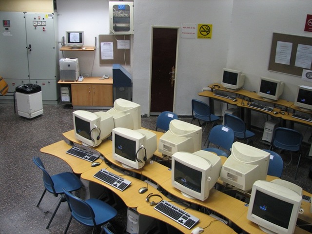 שילוב הוראת המחשב בבתי ספר תיכוניים עיוניים