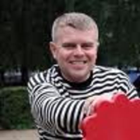 Sündis kirjanik Andrus Kivirähk