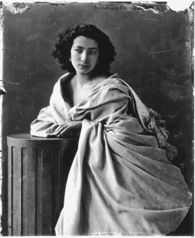 9–41. F. T. Nadar, “Sarah Bernhardt,” 1859.