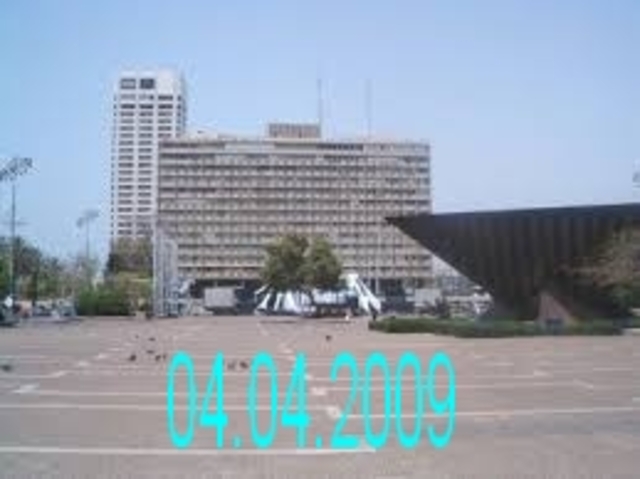 בכיכר רבין נערך מופע פתיחת חגיגות המאה בת"א