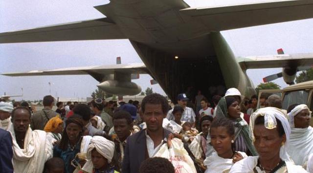 מתחיל מבצע שלמה להעלאת יהודי אתיופיה לארץ.