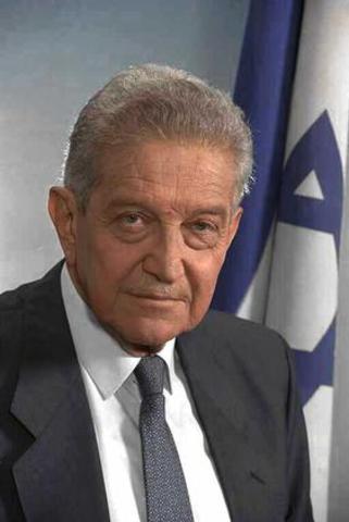 מתחיל מבצע שלמה להעלאת יהודי אתיופיה לארץ.