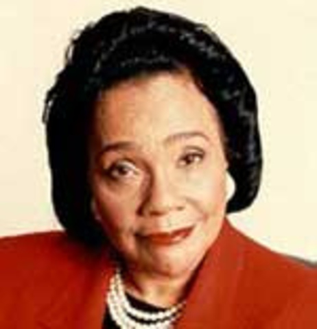 Coretta Scott King dies
