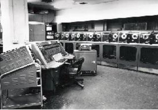 UNIVAC (Universal Automatic Computer)