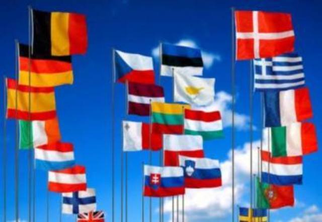 A GLOBALIZAÇÃO E A TRADIÇÃO