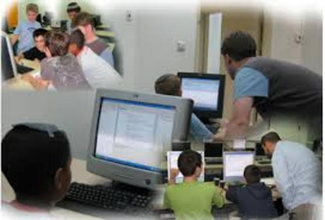 שלב שני 1978-1985 מיסוד הטיפול בנושא המחשב בחינוך,חיפושי דרך פדגוגים