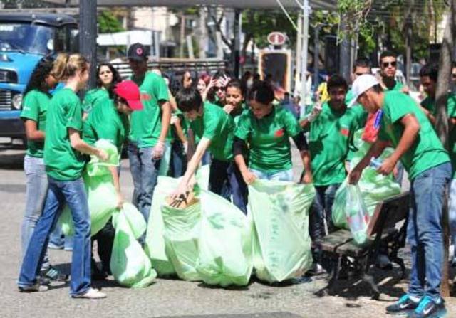 Aluna: Suzane do Nascimento de OliveiraMatrícula:0200765