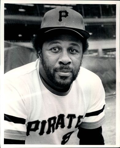 Pirate Willie Stargell retires