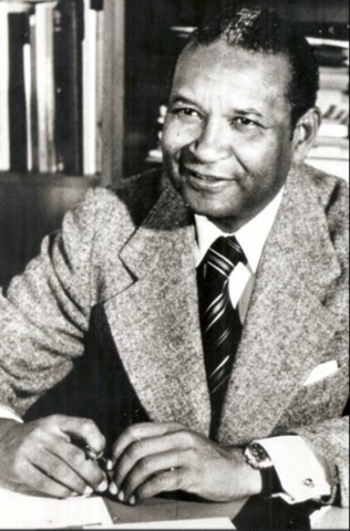 Professeur à l’Ecole Normale Supérieure du Sénégal