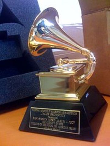 Recompense par les Grammy Awards