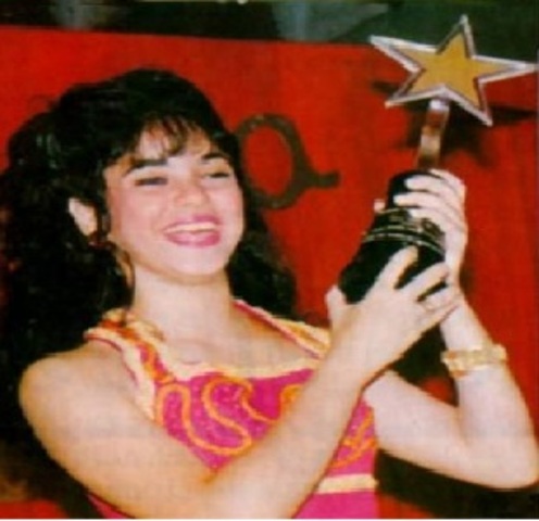 graba su primer albun llamado magia