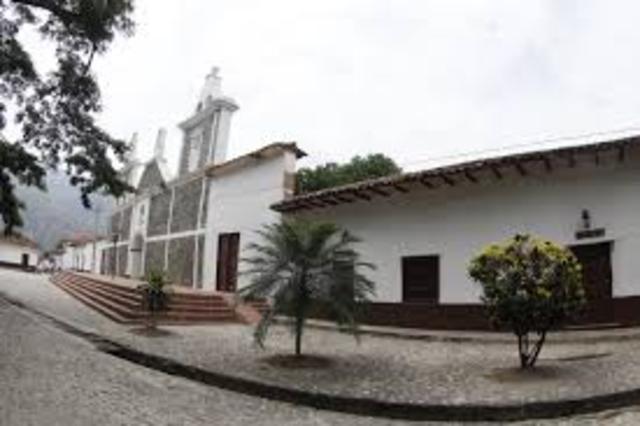 CONSTRUCCION DE SU PARROQUIA