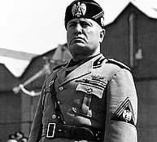 Mussolini arrested
