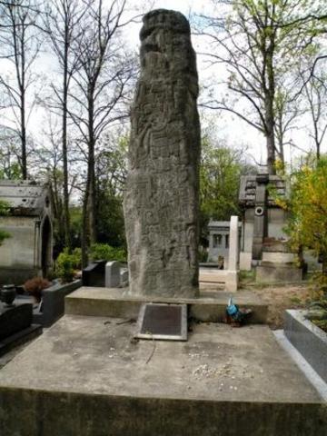 Muere en Madrid pero sus restos son llevados a París