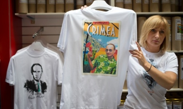 Crimea: you've seen the annexation ... now buy the T-shirt
