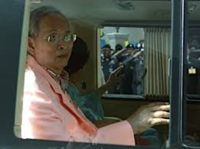 Rama 9 left tha hospital