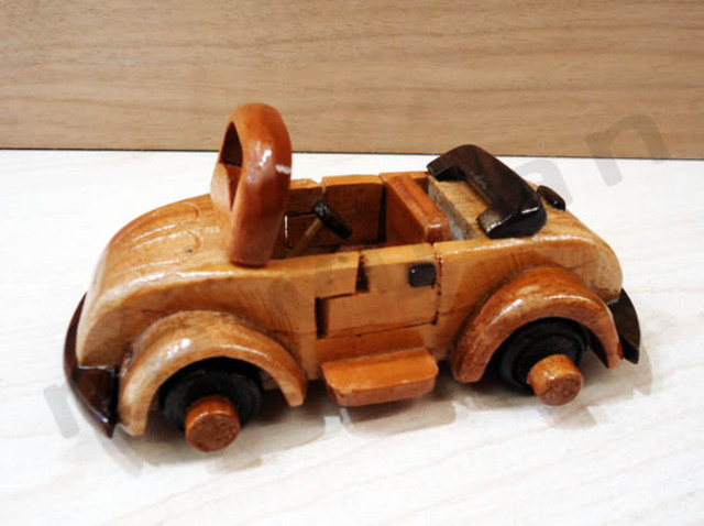 ξύλινο αυτοκινητακι