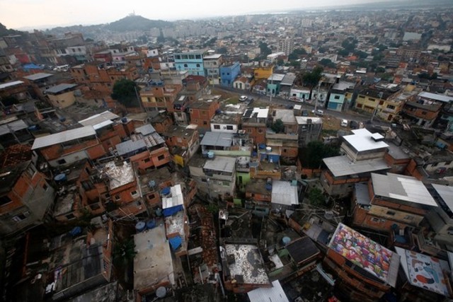 World Cup in Rio closed again surging violence