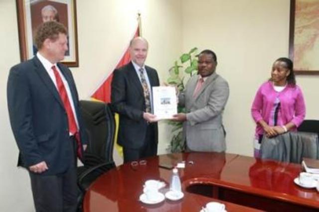 Timeline Jornal  (Mozambican news;Mozambique to develop fuel from coal project)