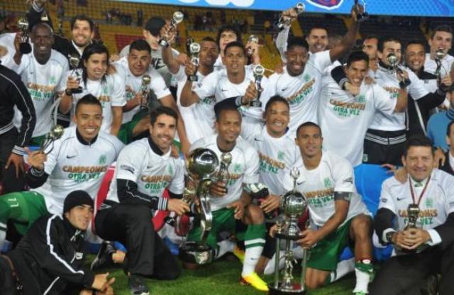 2013 I  12 ESTRELLAS