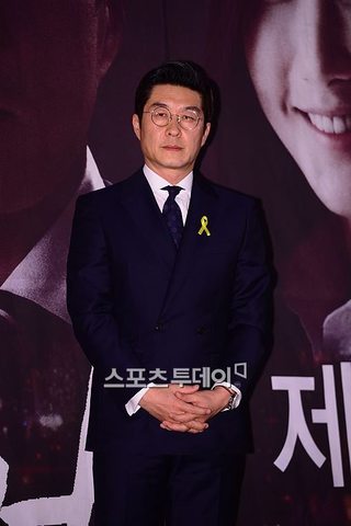 8월6일 스타 김상중