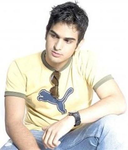 Inicia vida profesional