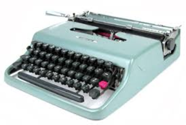 Mi primer y única màquina de escribir